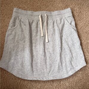 NWOT gap skirt